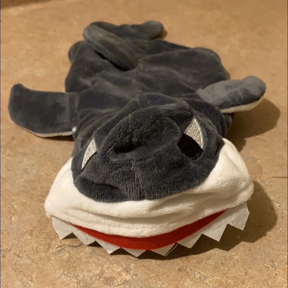 Mogoka Size Small Dog Shark Costume Halloween/ Cosplay/ Christmas Color: Grey
